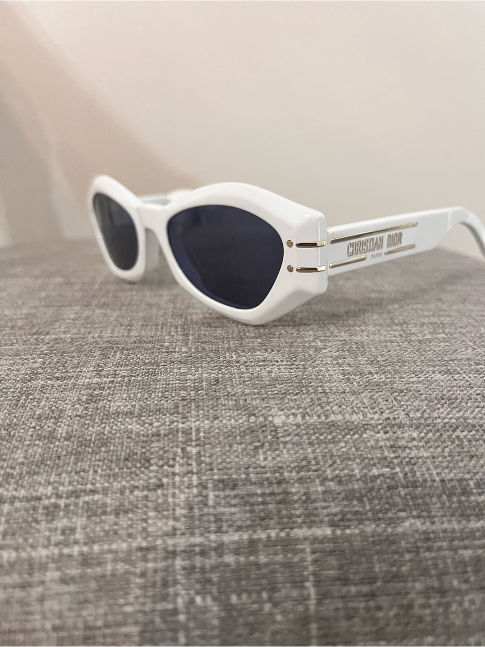 Dior White Oval Sunglasses with Dark Lenses - Picture 3 of 8